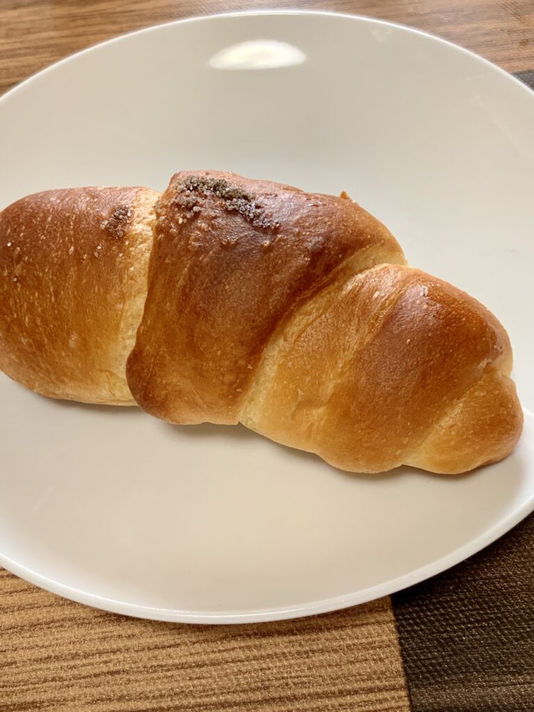 塩バターロール DONGURIプラス荒尾店