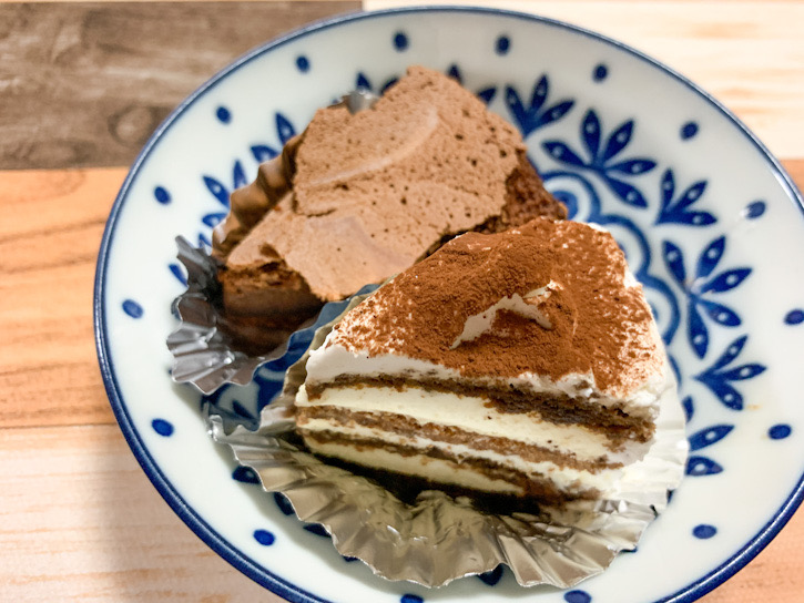 アンパルファンピュールさんのティラミスとチョコケーキ