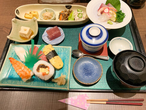 松葉の寿司定食
